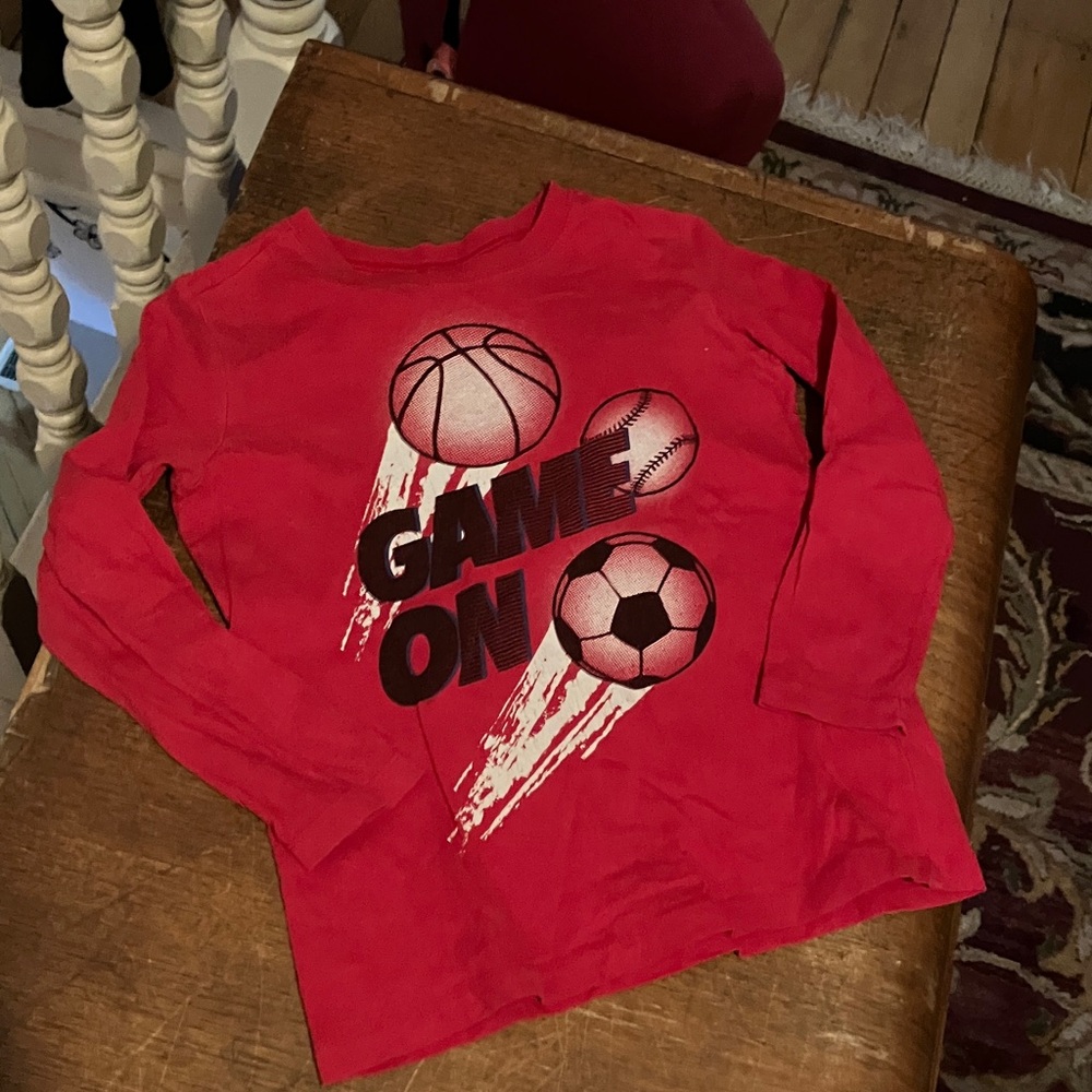 Carter's  5T Red Sports Graphic Longsleeve Shirt 3/15$